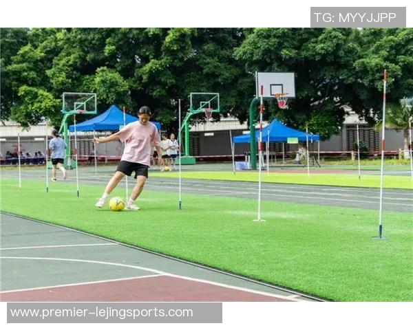 提升足球技巧的绕杆训练方法与实用技巧分享